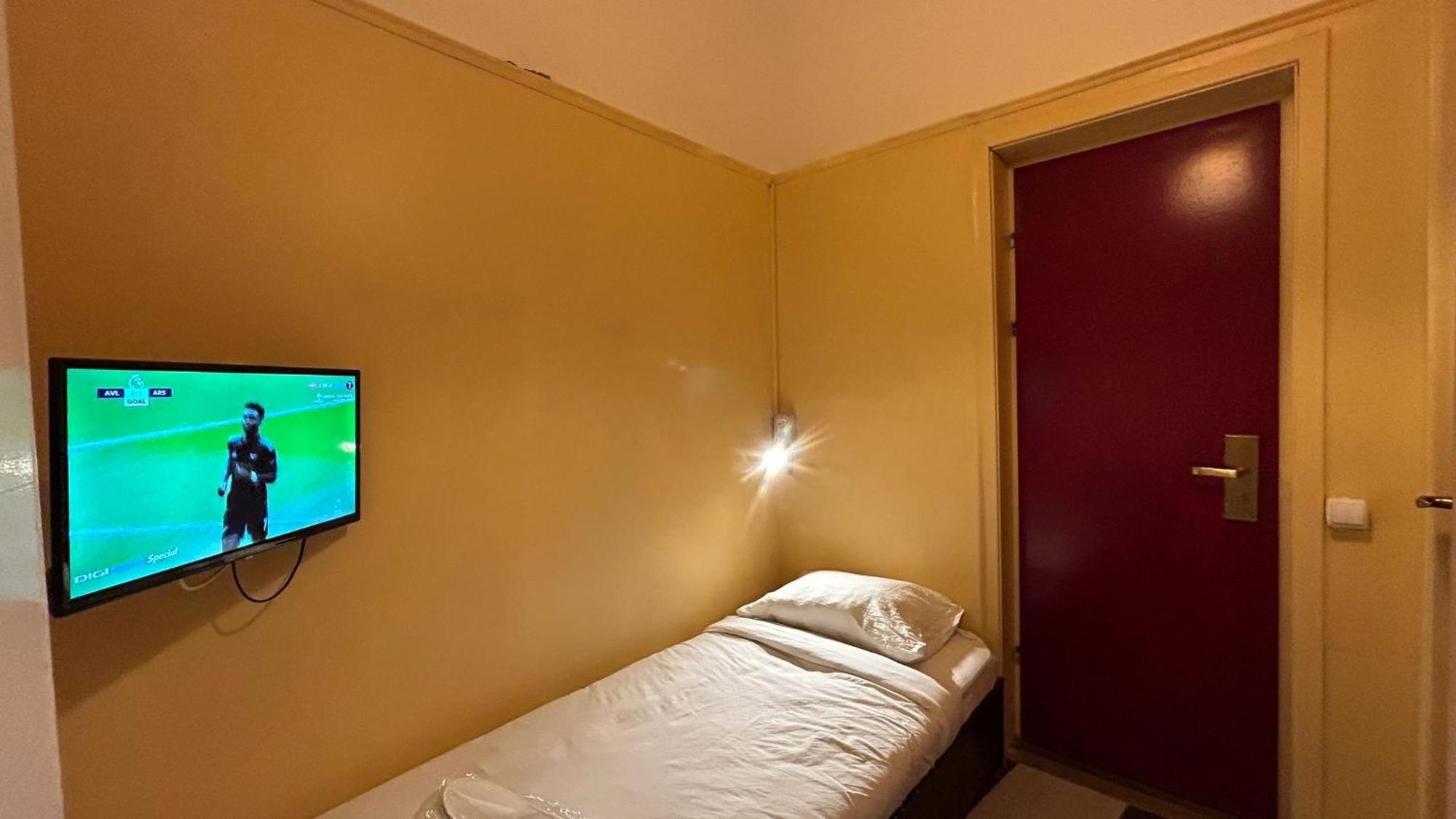 Central Accommodation Budget By Hr Bukarest Exterior foto